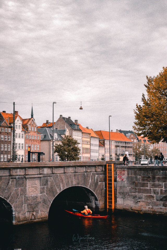 copenhagen-palace-canal-city-in-authmn-fall-by-champika-m-wijerathne-photography-scaled